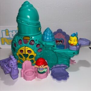 Fisher-Price Little People Disney Ariel Undersea Castle Playset Ariel’s Grotto